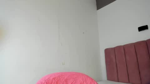 Tahira online show from April 2026 07:44:01 PM