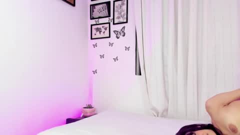 Snapshot of tainy_n_harley chatting on December 2024 05:40:02 AM Liam and Juli online show from December 2024 05:40:02 AM