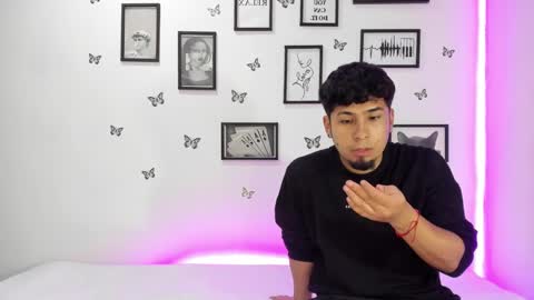 Snapshot of tainy_n_harley chatting on December 2024 04:30:02 AM Liam and Juli online show from December 2024 04:30:02 AM