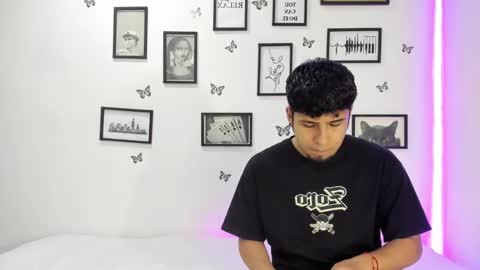 Snapshot of tainy_n_harley chatting on January 2025 04:47:01 AM Liam and Juli online show from January 2025 04:47:01 AM