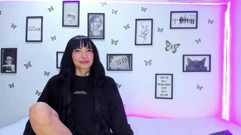 Snapshot of tainy_n_harley chatting on February 2025 07:36:02 AM Liam and Juli online show from February 2025 07:36:02 AM