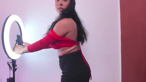 Snapshot of taira_bms chatting on October 2025 03:43:01 AM Samantha online show from October 2025 03:43:01 AM