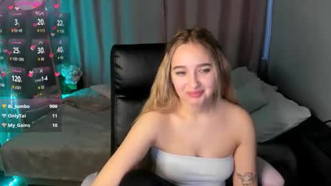 Taisia online show from March 2026 09:15:01 AM