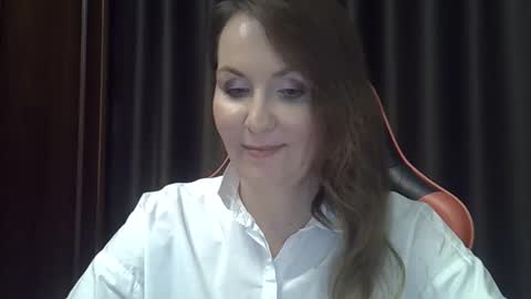 taisialucky77 online show from October 2025 02:50:01 PM