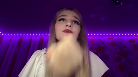 Snapshot of taitebinner chatting on February 2026 02:22:02 PM Mia online show from February 2026 02:22:02 PM