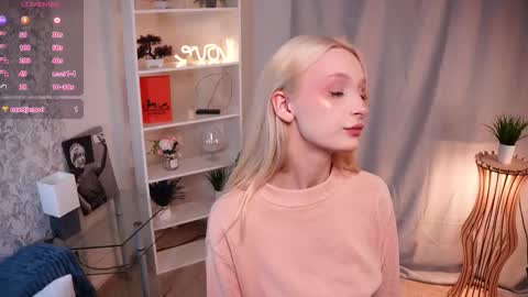 Snapshot of taitechubb chatting on November 2025 04:38:01 PM taitechubb online show from November 2025 04:38:01 PM