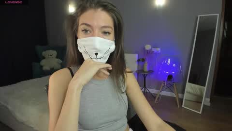 Snapshot of take_me_to_moon chatting on September 2025 01:49:02 AM Sasha online show from September 2025 01:49:02 AM