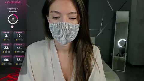 Snapshot of take_me_to_moon chatting on October 2025 01:44:02 AM Sasha online show from October 2025 01:44:02 AM