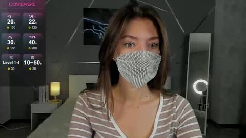 Snapshot of take_me_to_moon chatting on October 2025 01:25:01 AM Sasha online show from October 2025 01:25:01 AM