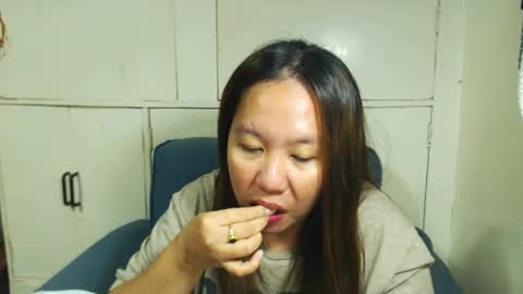 Snapshot of takemetoheavenbaby chatting on December 2024 03:37:01 PM anne online show from December 2024 03:37:01 PM