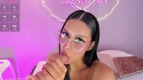 Snapshot of talianahernandez chatting on July 2026 04:45:02 PM talianahernandez online show from July 2026 04:45:02 PM