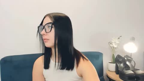 taliasensitive online show from February 2026 06:37:01 AM