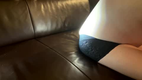 Snapshot of tall_shy_kitty chatting on February 2026 02:08:02 AM tall_shy_kitty online show from February 2026 02:08:02 AM