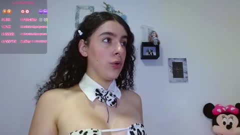 Snapshot of tamara_lemick chatting on October 2025 03:35:02 PM Tamara Lemick online show from October 2025 03:35:02 PM