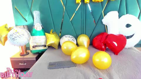 Tamara  online show from January 2025 12:36:01 PM