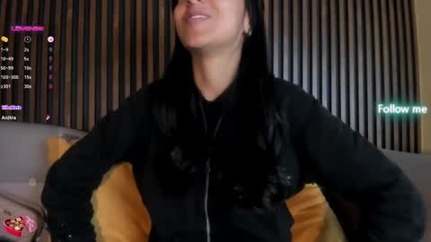 Tamy  online show from February 2025 12:39:02 PM