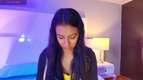 Tamy  online show from September 2025 12:48:01 PM