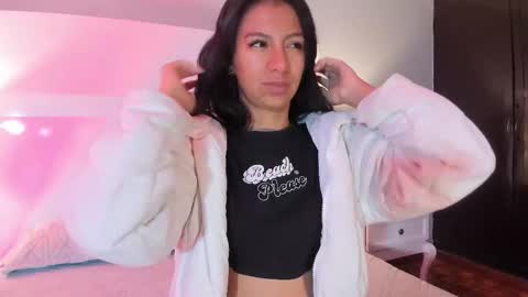 Tamy  online show from November 2025 12:22:02 PM