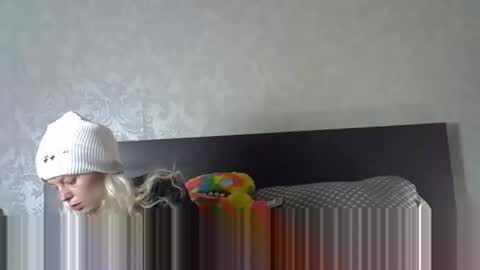 tamesbury online show from November 2025 02:43:01 AM