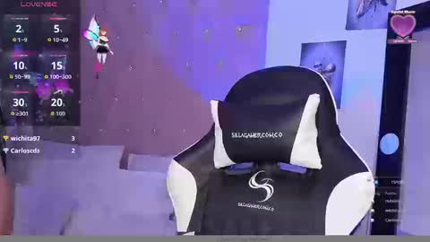 Snapshot of tami_04 chatting on September 2025 01:17:01 AM Im Tami online show from September 2025 01:17:01 AM