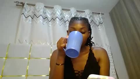 Snapshot of tamia538235 chatting on February 2025 07:06:02 PM tamia online show from February 2025 07:06:02 PM