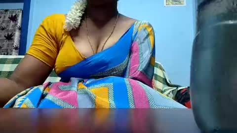 Snapshot of tamilmadhi520 chatting on June 2026 06:38:01 AM tamilmadhi520 online show from June 2026 06:38:01 AM