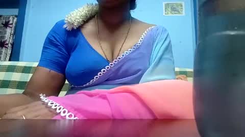 Snapshot of tamilmadhi520 chatting on June 2026 06:43:01 PM tamilmadhi520 online show from June 2026 06:43:01 PM