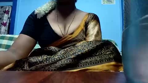 Snapshot of tamilmadhi520 chatting on June 2026 05:23:02 AM tamilmadhi520 online show from June 2026 05:23:02 AM