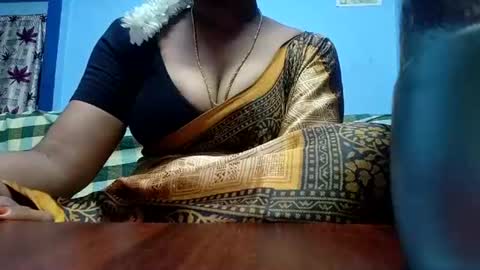 Snapshot of tamilmadhi520 chatting on July 2026 05:52:01 PM tamilmadhi520 online show from July 2026 05:52:01 PM