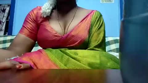 Snapshot of tamilmadhi520 chatting on July 2026 05:42:02 PM tamilmadhi520 online show from July 2026 05:42:02 PM