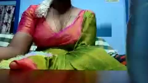 Snapshot of tamilmadhi520 chatting on July 2026 05:32:01 AM tamilmadhi520 online show from July 2026 05:32:01 AM