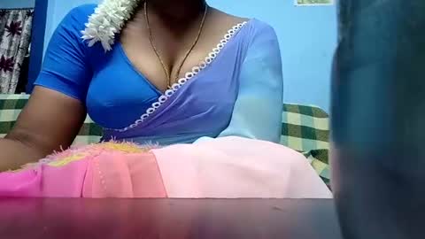 Snapshot of tamilmadhi520 chatting on July 2026 05:33:02 PM tamilmadhi520 online show from July 2026 05:33:02 PM