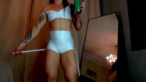 Snapshot of tamiriscampos chatting on October 2025 11:21:02 PM BrazilianFIT online show from October 2025 11:21:02 PM