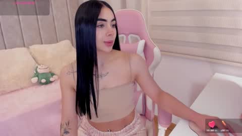 Tammy online show from October 2025 07:14:02 PM