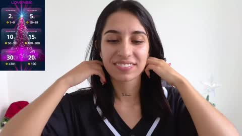 Snapshot of tammyandrade_ chatting on December 2024 02:37:01 PM tammy  online show from December 2024 02:37:01 PM