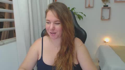 Snapshot of tamy_shine87 chatting on December 2024 04:45:01 AM Im Samy online show from December 2024 04:45:01 AM