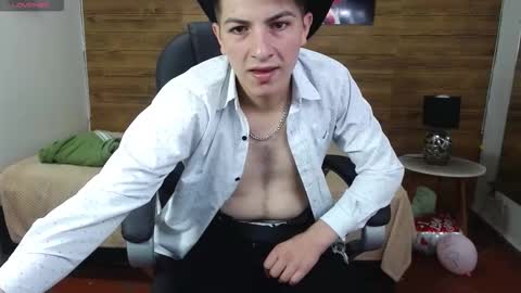 Snapshot of taner_king chatting on October 2025 04:02:02 AM TANER online show from October 2025 04:02:02 AM