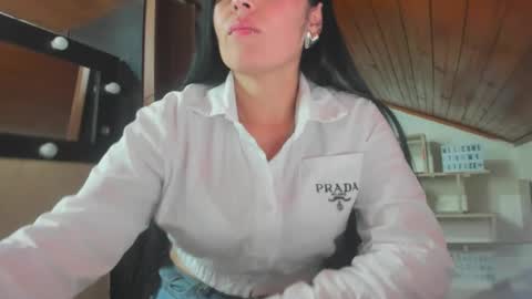 tania online show from January 2025 08:43:02 PM