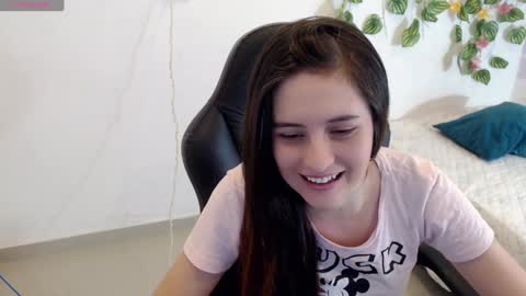 Tania  online show from December 2024 04:47:02 PM