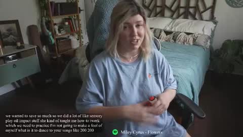 Snapshot of tantric_eden_ chatting on December 2025 08:04:01 PM Lilith Eden sometimes Eve online show from December 2025 08:04:01 PM