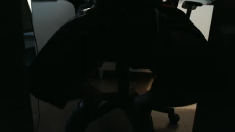 Snapshot of tap_b chatting on April 2026 07:01:01 PM Patrick online show from April 2026 07:01:01 PM