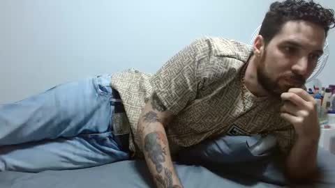 Snapshot of tap_hand2 chatting on March 2025 06:19:02 PM jimmy online show from March 2025 06:19:02 PM