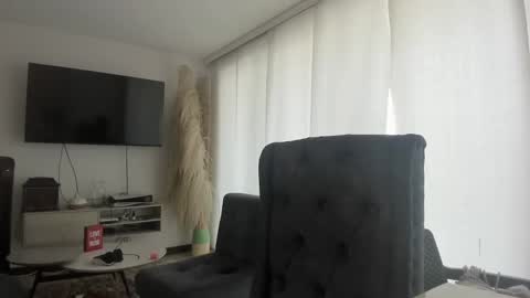 Snapshot of tara__ chatting on October 2025 05:44:02 PM tara__ online show from October 2025 05:44:02 PM