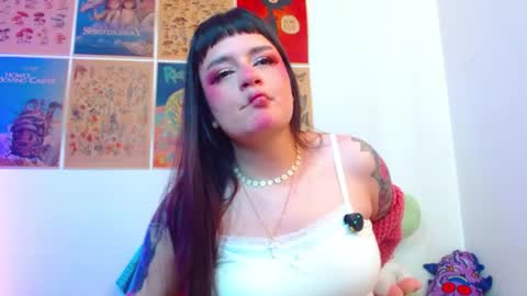 Snapshot of tara_hs chatting on July 2026 01:19:01 PM online show from July 2026 01:19:01 PM