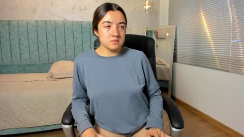 Snapshot of tara_parker chatting on February 2026 01:32:02 PM Tara online show from February 2026 01:32:02 PM