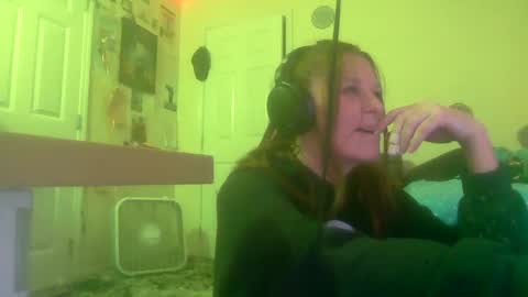 Snapshot of taralynn7136 chatting on January 2025 11:00:02 AM tara lynn online show from January 2025 11:00:02 AM