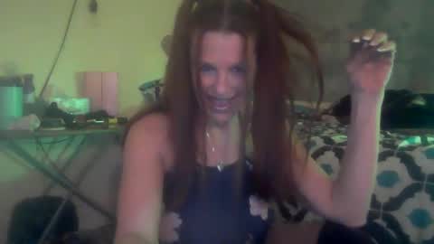 Snapshot of taralynn7136 chatting on January 2025 05:31:02 AM tara lynn online show from January 2025 05:31:02 AM