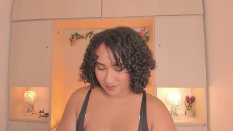  T A R A  online show from October 2025 04:24:01 AM