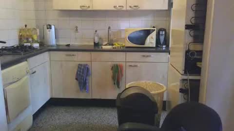 Genaro Thode online show from September 2025 06:04:02 AM