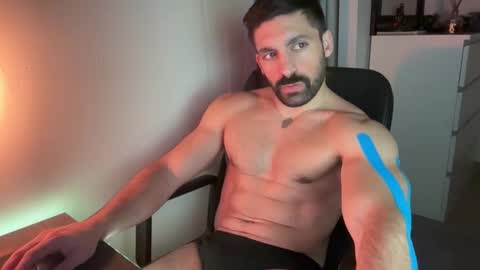 tarquit8 online show from February 2026 09:54:02 PM